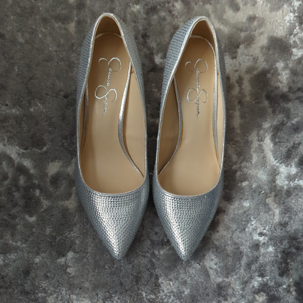 Jessica Simpson Silver Pointed Heels